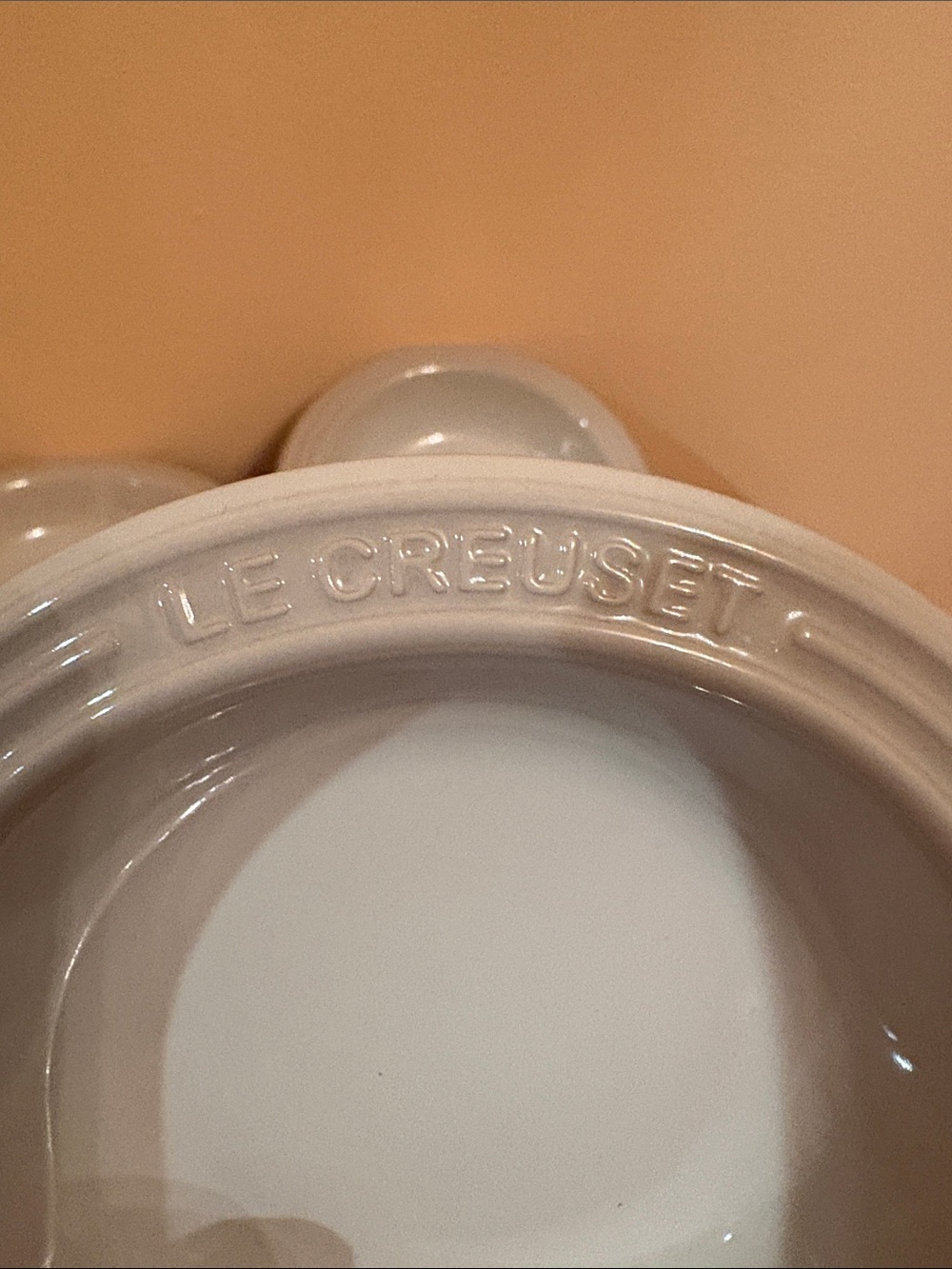 Le Creuset Cream Stoneware Bowls - Set of 4, Meringue - Picture 8 of 11
